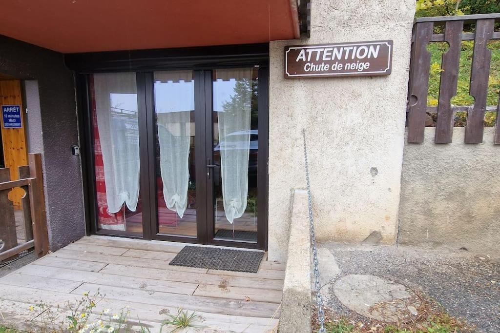 Apartment T2 Renove- Praloup 1600-parking Prive, Proche Station